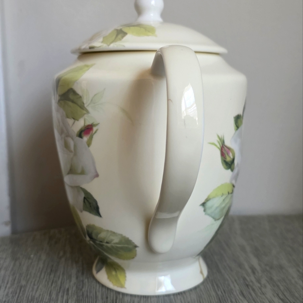 Floral Teapot with White Roses - Picture 2 of 7